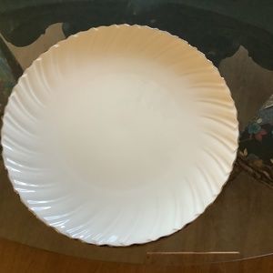 Lenox Weatherly Serving Plater 12 7/8” Round